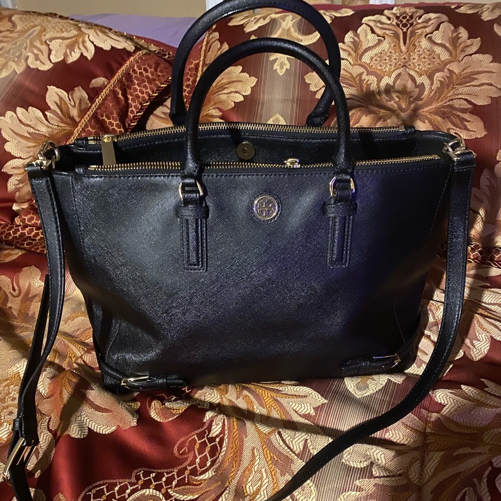 Tory Burch designer pocketbook